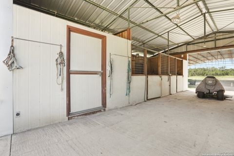 A home in Blanco