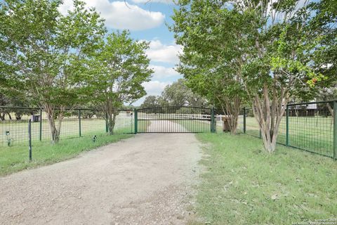 A home in Blanco