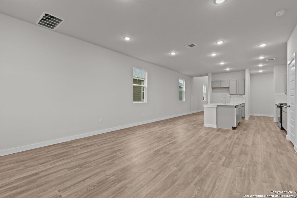 Photo of 15522 Doublecreek Dr, San Antonio, TX 78253 (MLS # 1914186)
