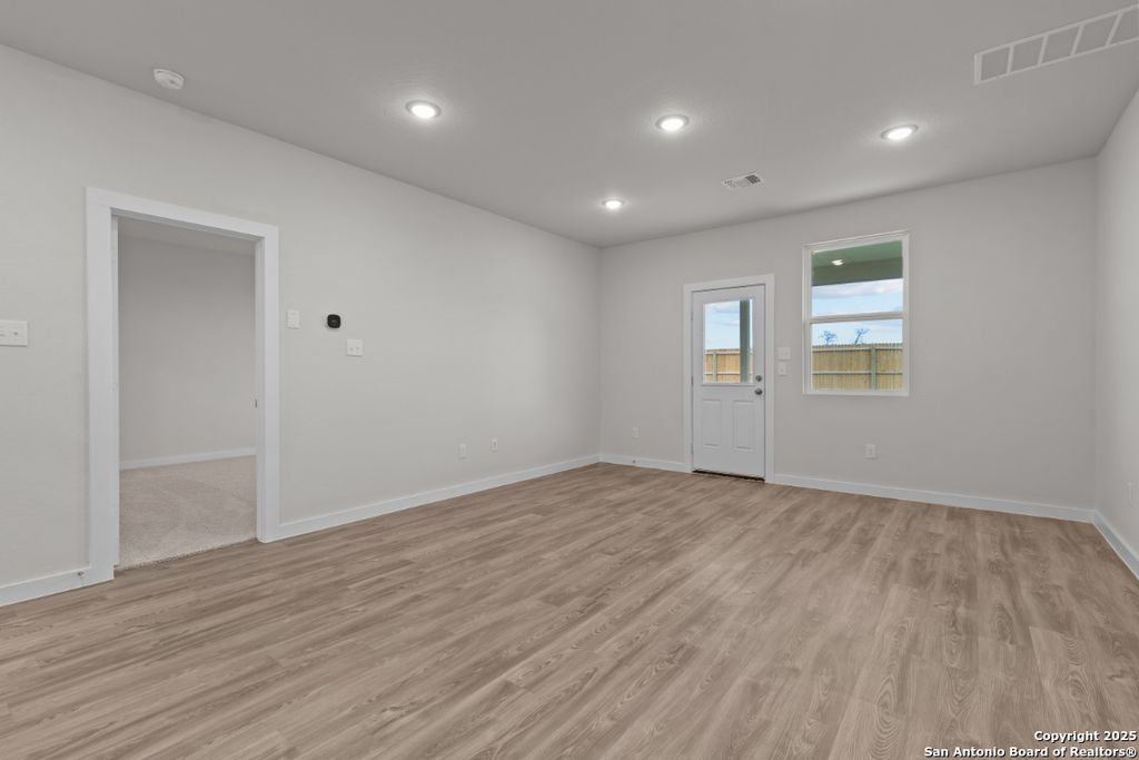 Photo of 15522 Doublecreek Dr, San Antonio, TX 78253 (MLS # 1914186)