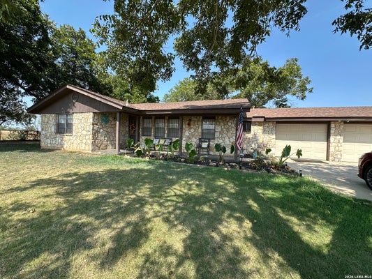 325 MCCAUGHAN RD, POTEET, TX 78065 - Image 32f196a105b4749a404a4d28a0eb2a0d/890954821