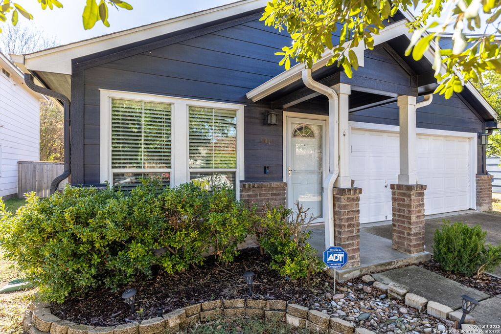 Photo of 4011 Arbor, San Antonio, TX 78251 (MLS # 1929912)