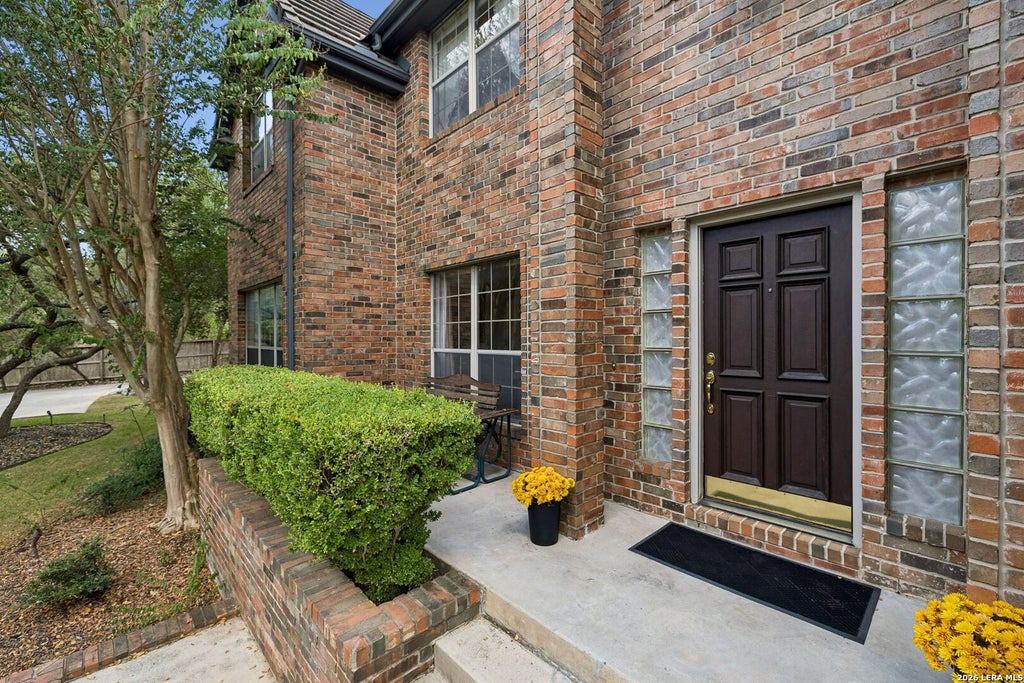 Photo of 17 REMINGTON RUN, San Antonio, TX 78258 (MLS # 2020928)