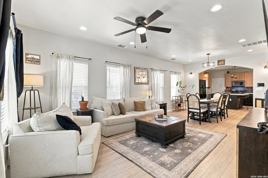 Photo of 215 W High Ave, San Antonio, TX 78210 (MLS # 2016620)