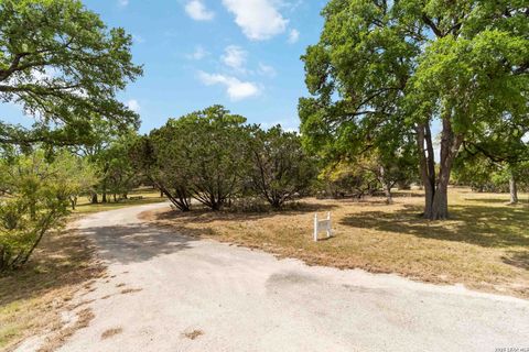 Photo of 31949 Oak Ridge Pkwy, Bulverde, TX 78163 (MLS # 1954598)