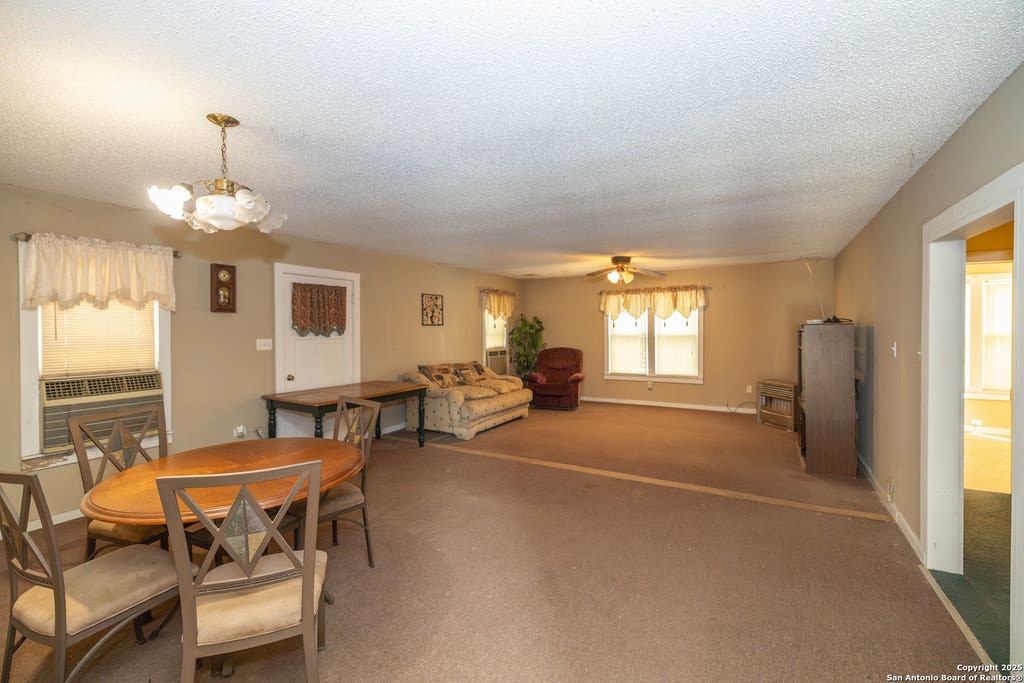 Photo of 529 Avenue E, Poteet, TX 78065 (MLS # 1959648)