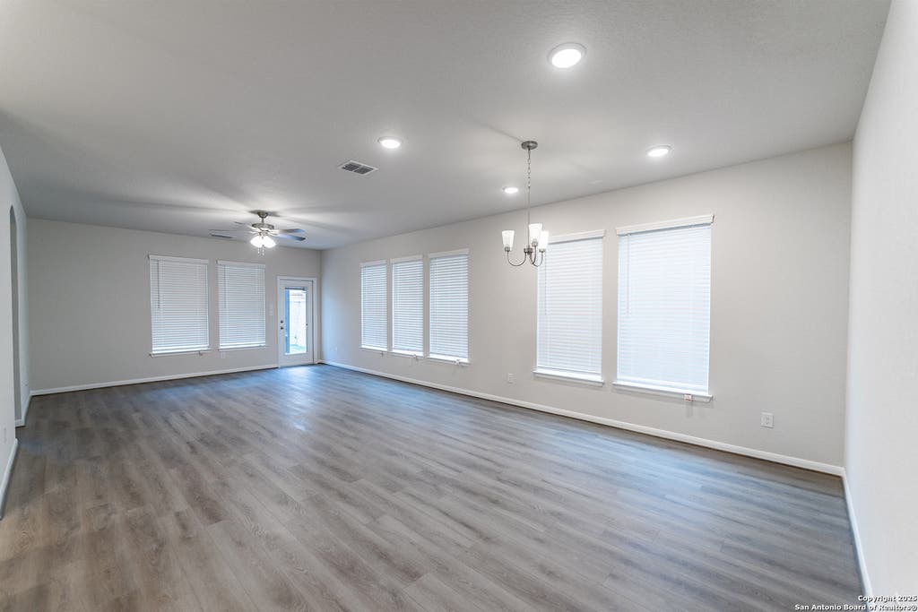 Photo of 5901 Fannin Point, Schertz, TX 78108 (MLS # 1913090)