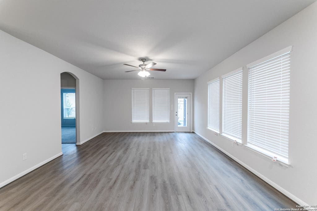 Photo of 5901 Fannin Point, Schertz, TX 78108 (MLS # 1913090)