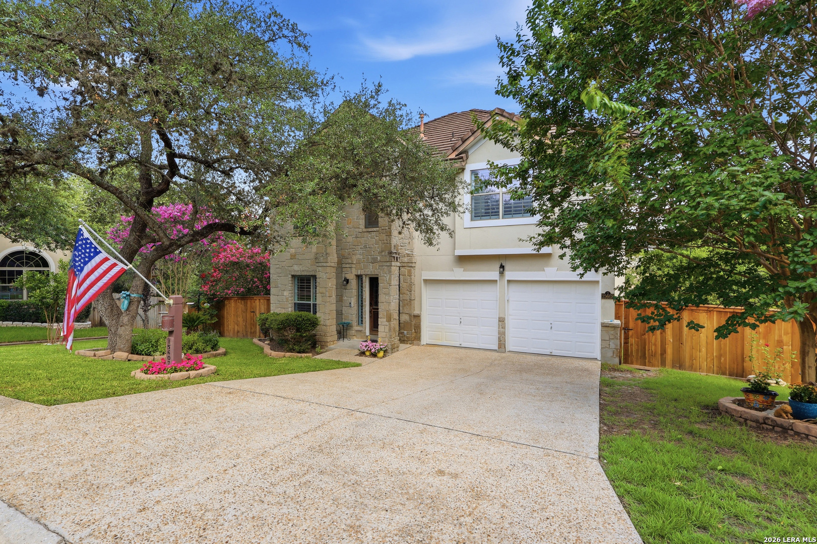 15607 Mission Crst