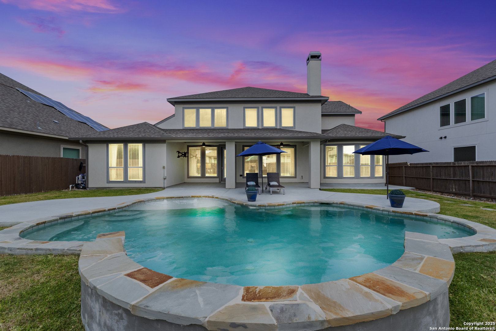 7986 Valley Crest