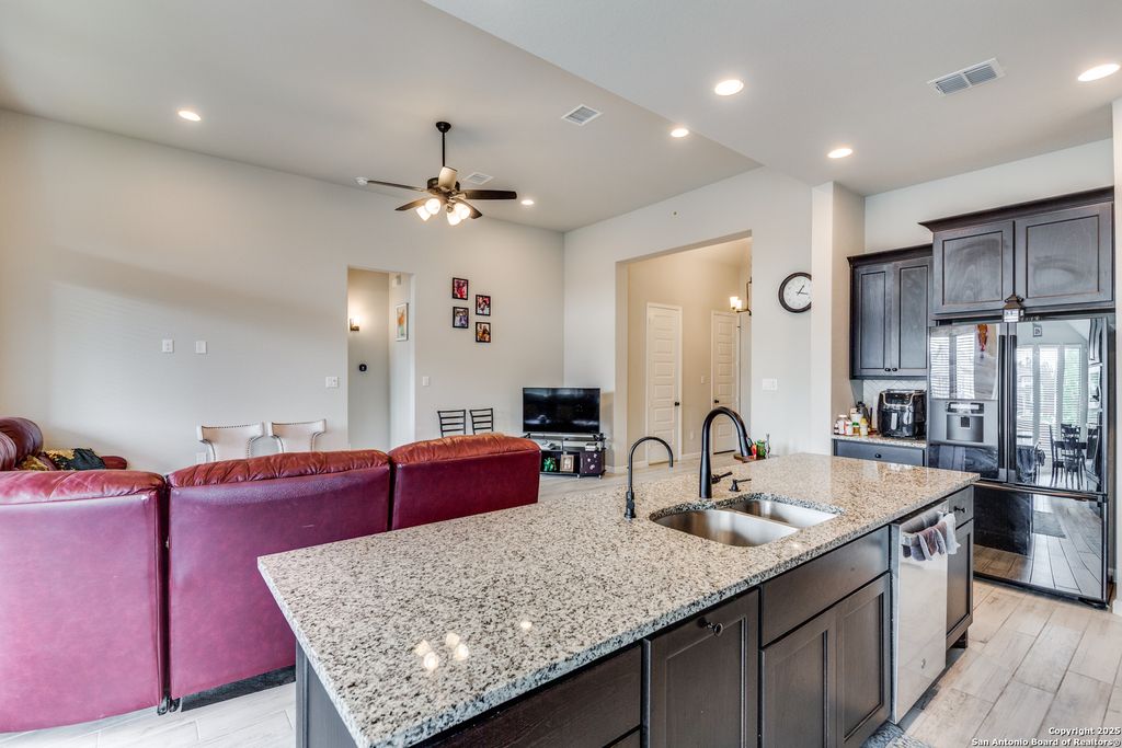 Photo of 1607 Hallettsville, San Antonio, TX 78253 (MLS # 1913752)