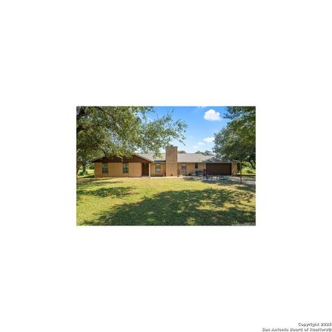 342 Turner Pleasanton TX 78064