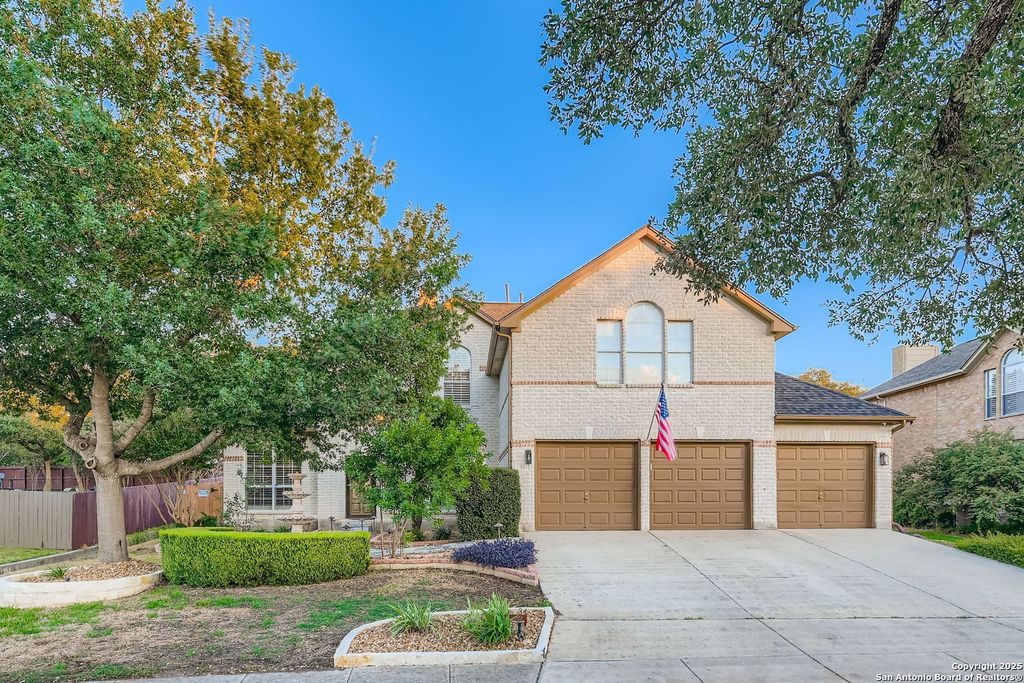 Photo of 34 Sable Hts, San Antonio, TX 78258 (MLS # 1918372)