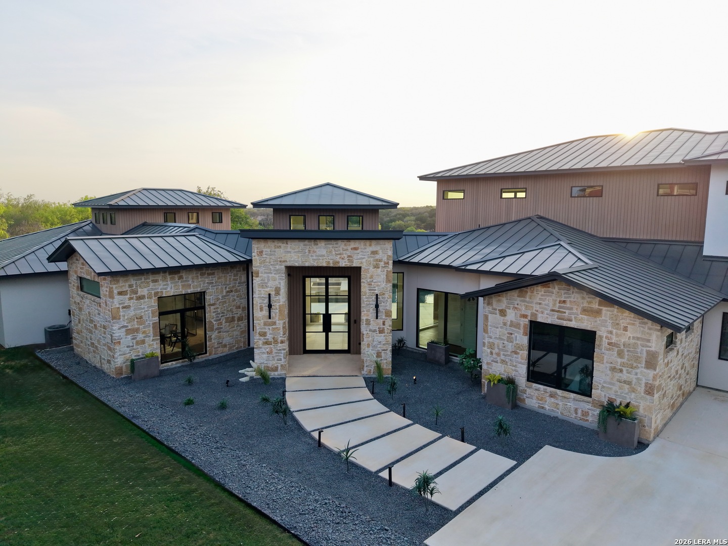 104 S Tower Drive