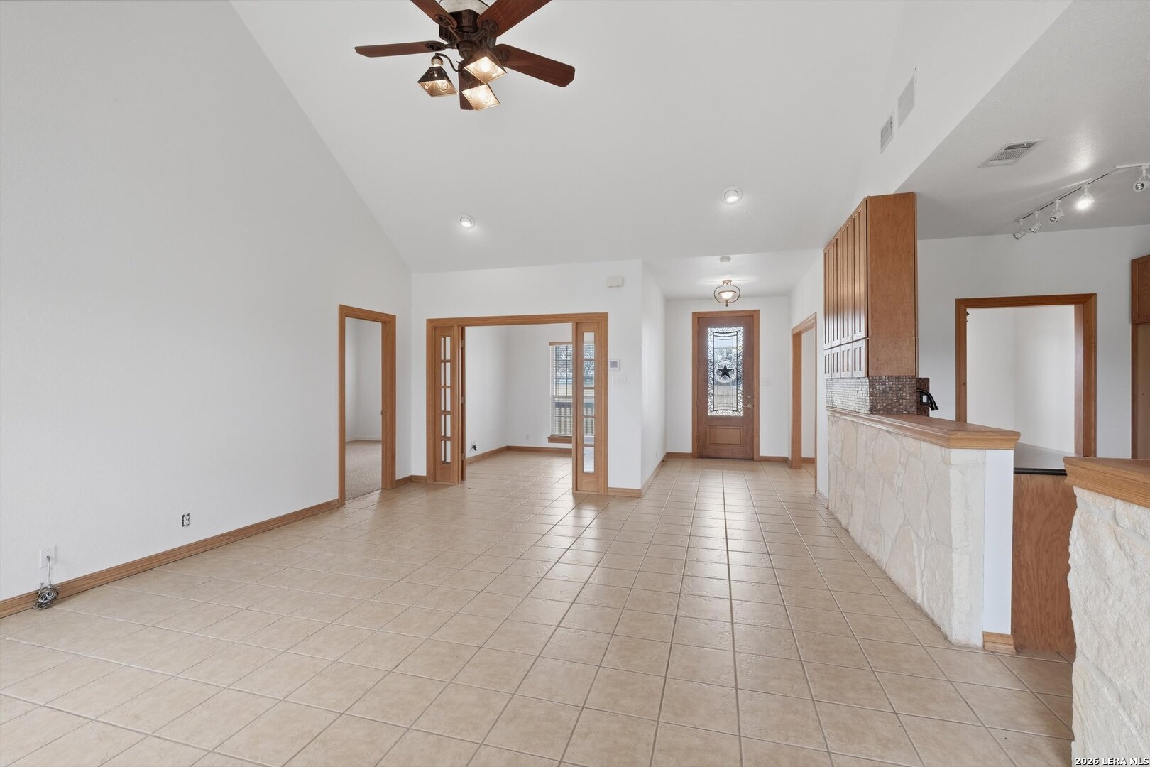 124 Majestic Oaks Dr