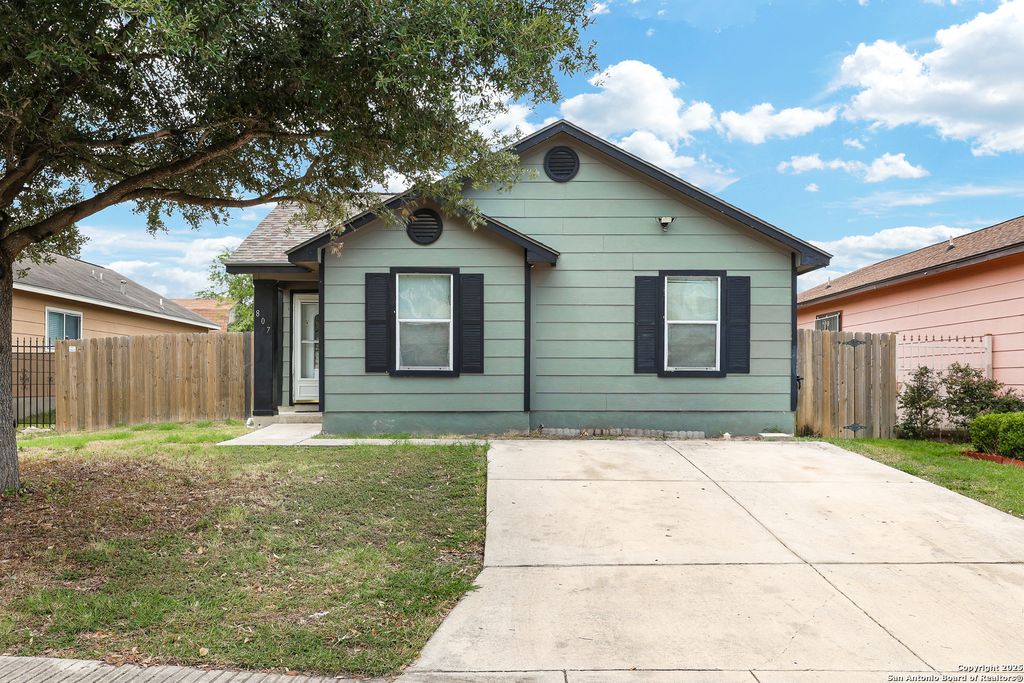 Photo of 807 Inks Farm, San Antonio, TX 78228 (MLS # 1890458)
