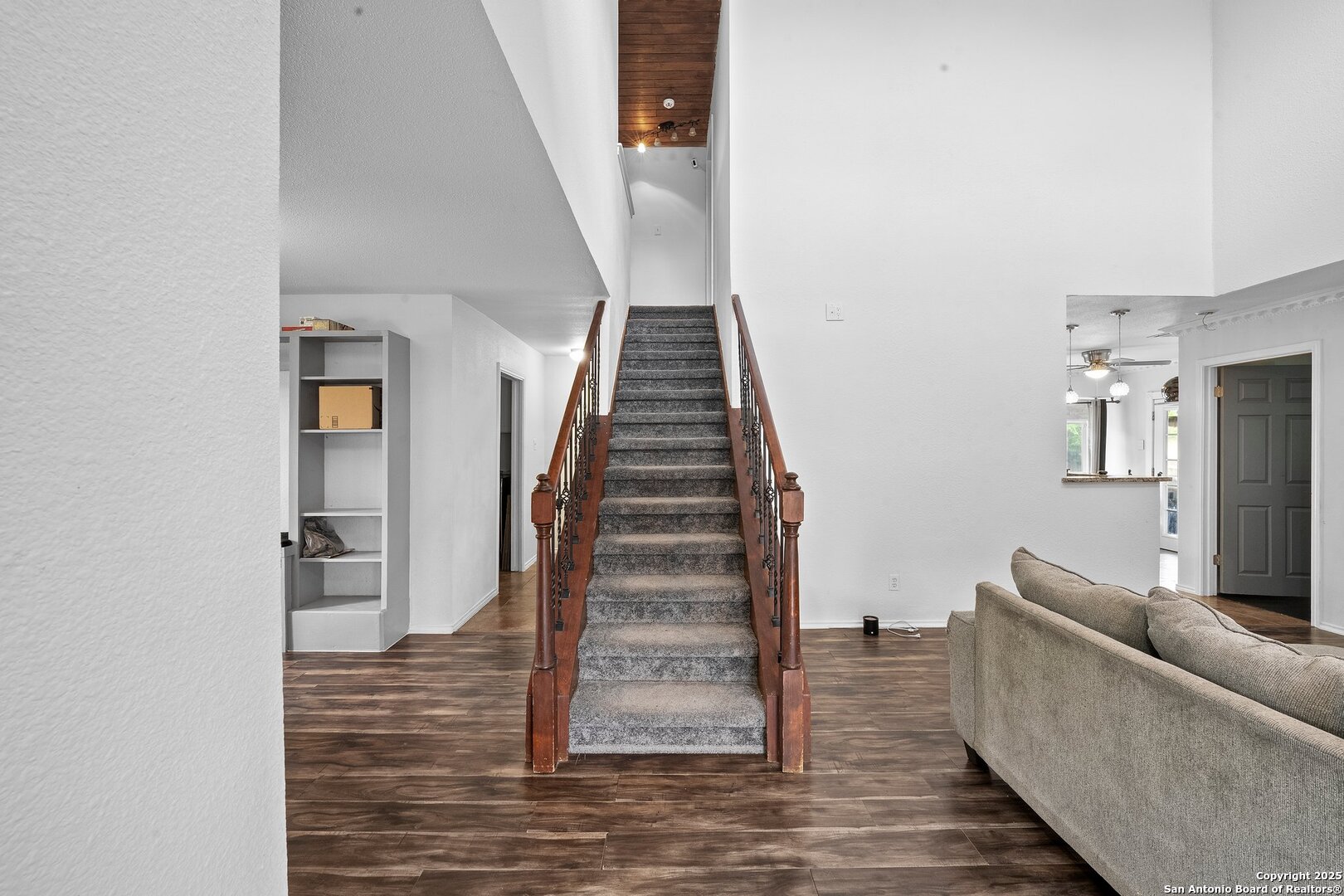 4307 Lakebend West