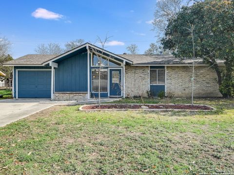 Photo of 227 Shin Oak Dr, Live Oak, TX 78233 (MLS # 1969288)