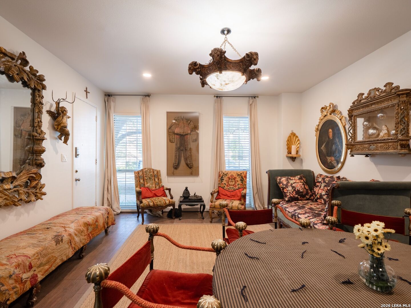 Search 7707 Broadway 19A