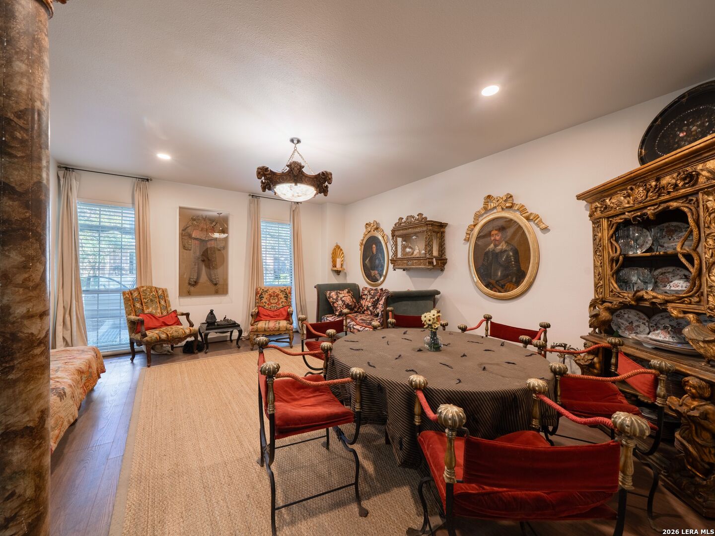 Search 7707 Broadway 19A