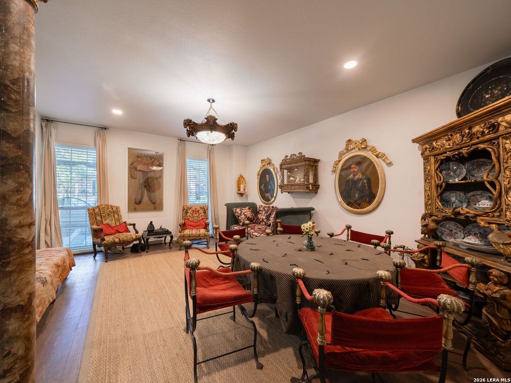 Photo of 7707 Broadway 19A #19A, San Antonio, TX 78209 (MLS # 1950953)