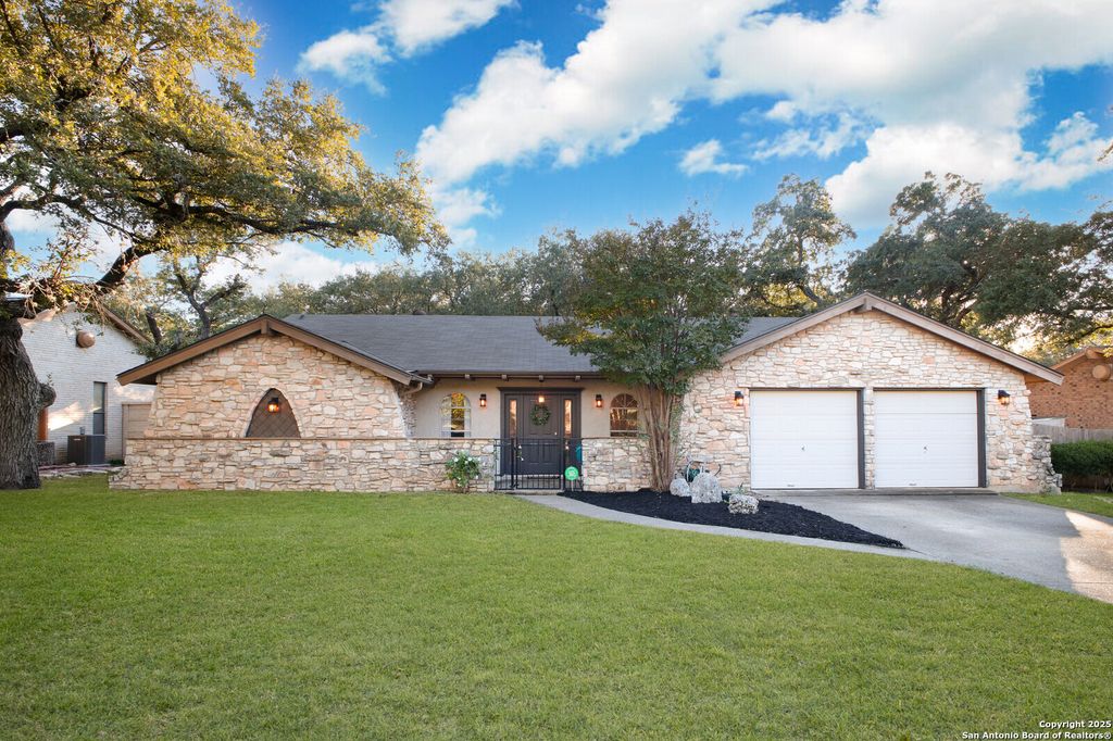 Photo of 4418 MEREDITH WOODS ST, San Antonio, TX 78249 (MLS # 1948191)
