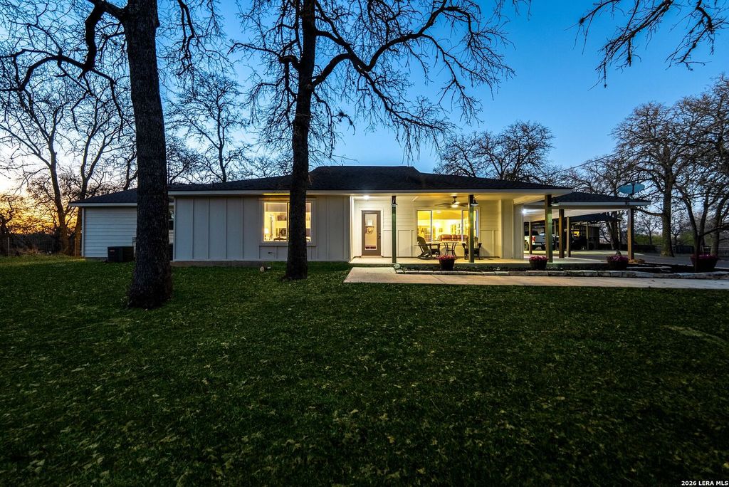 Photo of 188 Oak Hill Rd, La Vernia, TX 78121 (MLS # 1944579)