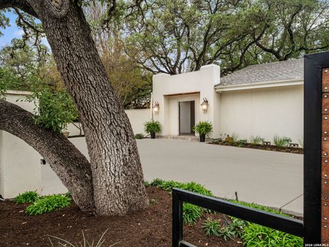 Property photo of 7887 N New Braunfels Ave, San Antonio, TX 78209