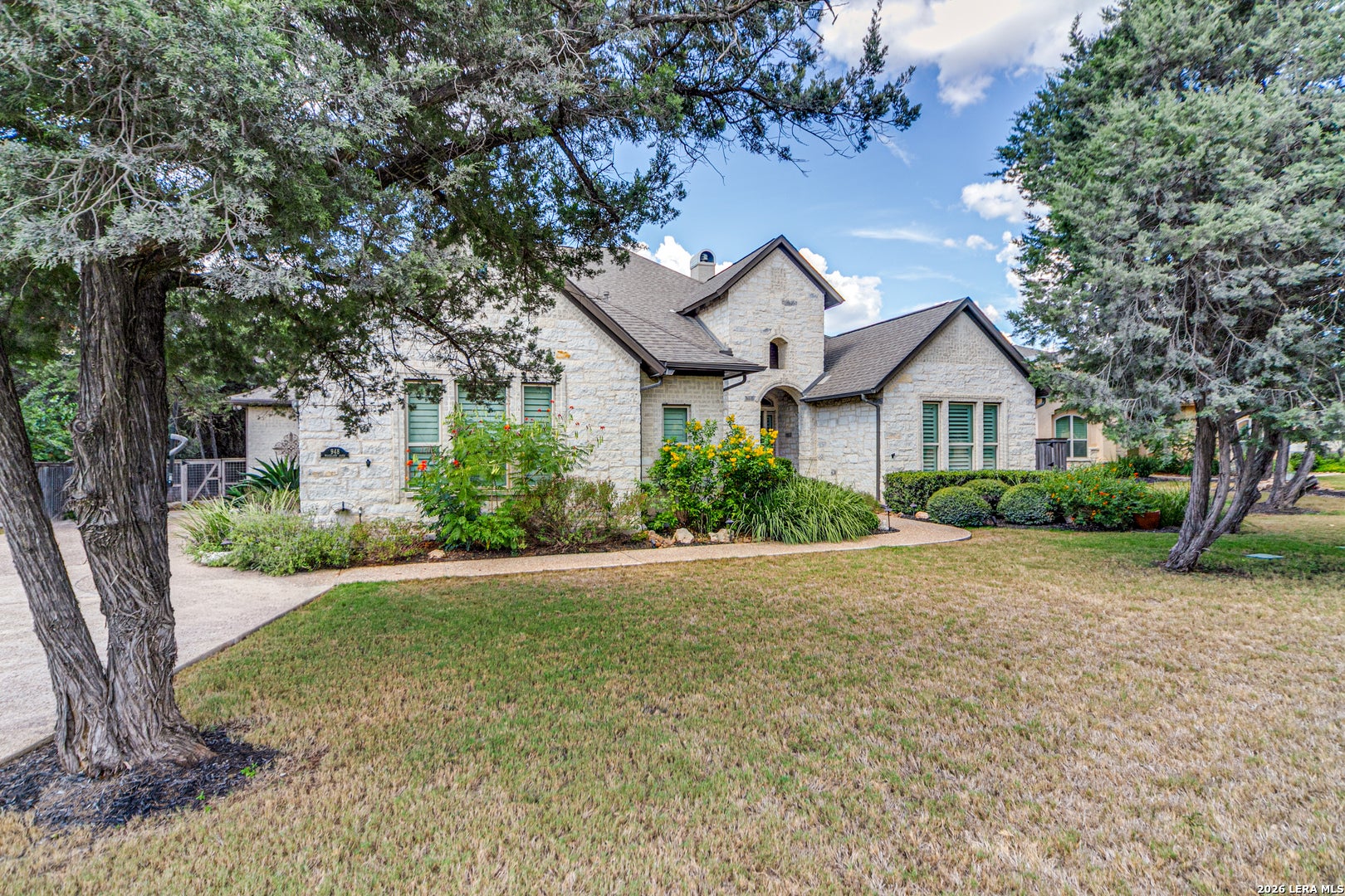 948 Woodland Oaks