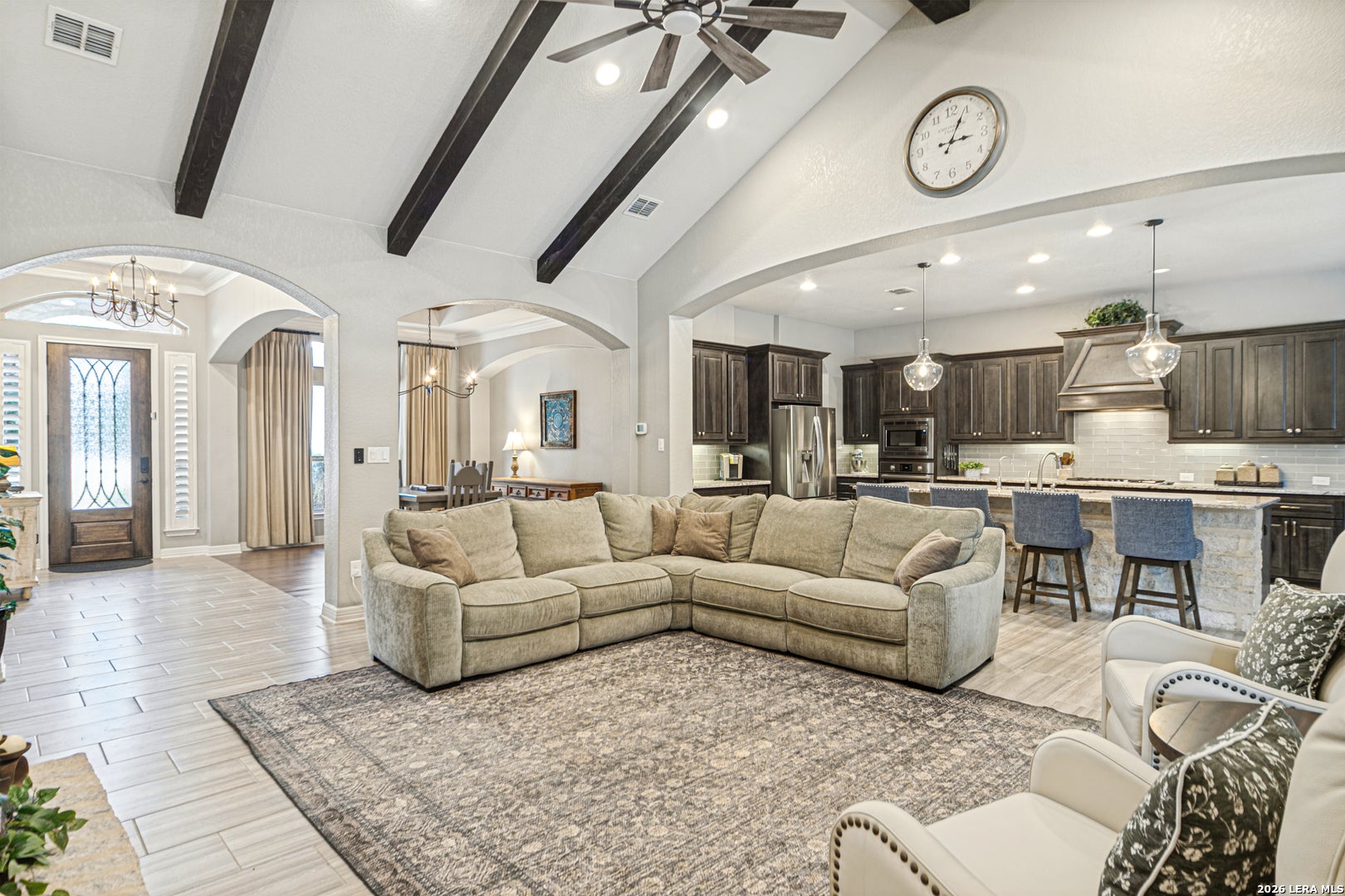 948 Woodland Oaks