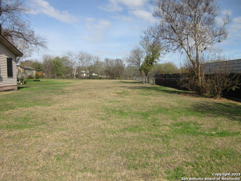 Photo of 000 ELDRIDGE AVE, San Antonio, TX 78237 (MLS # 1740176)