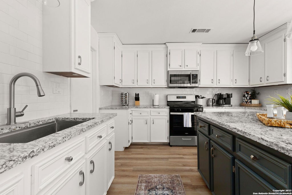 Photo of 5806 Cliffdale, San Antonio, TX 78250 (MLS # 2009053)