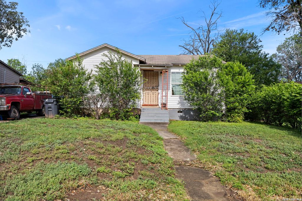 Photo of 211 Robeson Ave, San Antonio, TX 78220 (MLS # 1969379)