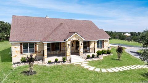 1643 Rebecca Ranch Canyon Lake TX 78133