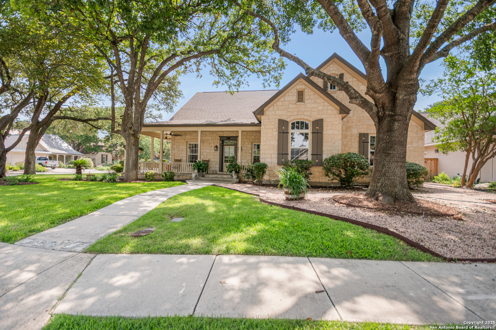 210 Village Dr