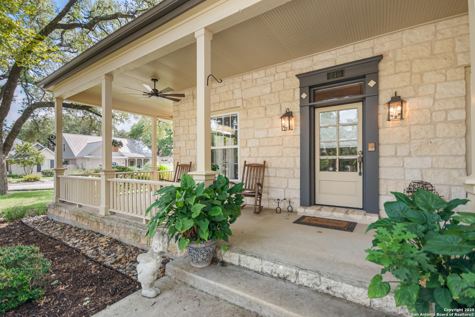 210 Village Dr