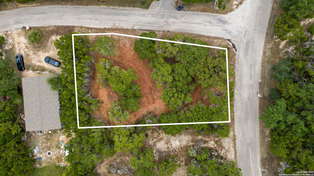 Photo of 799 Hillside, Canyon Lake, TX 78133 (MLS # 1925610)