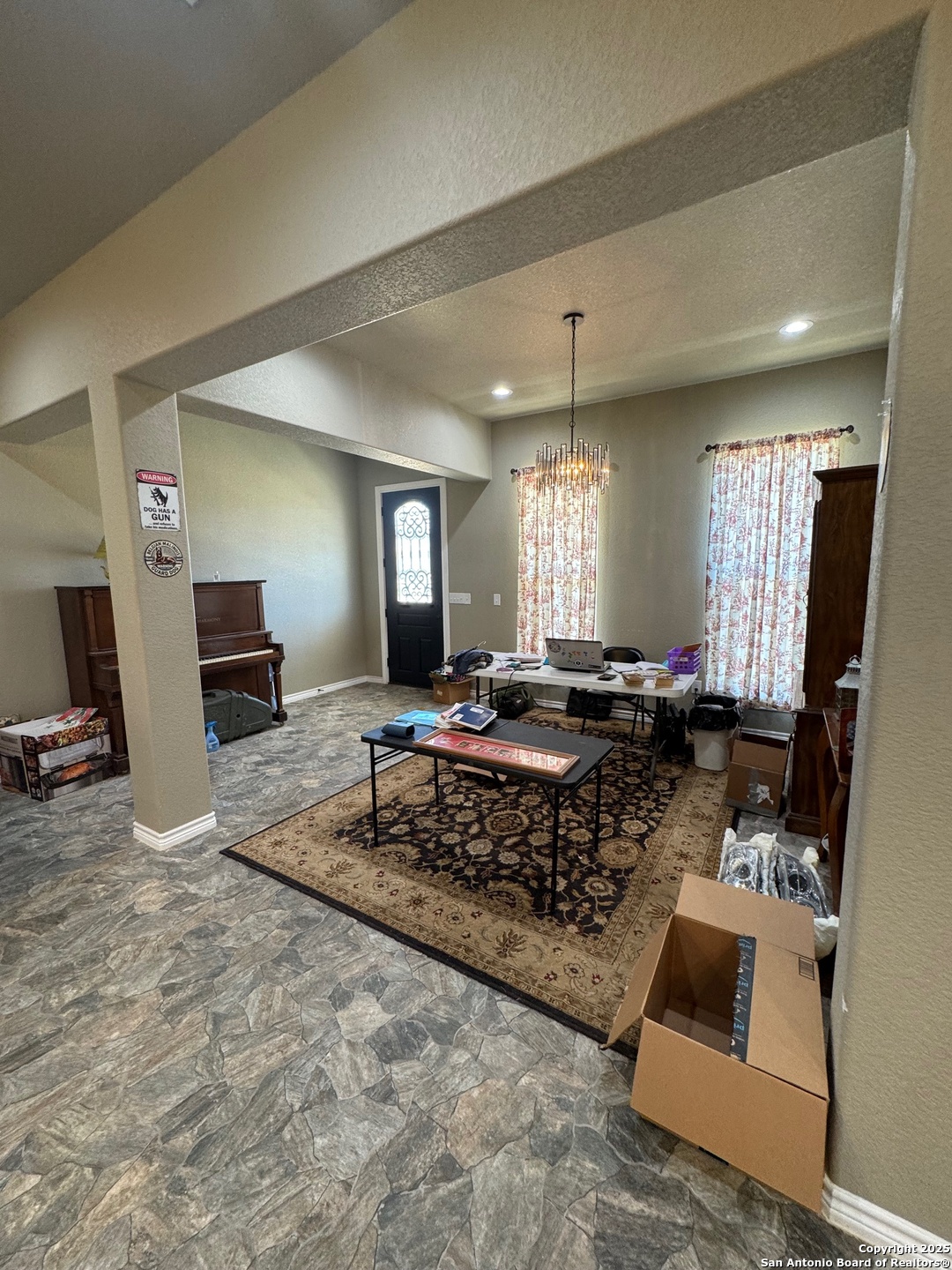 7411 Maverick Heights