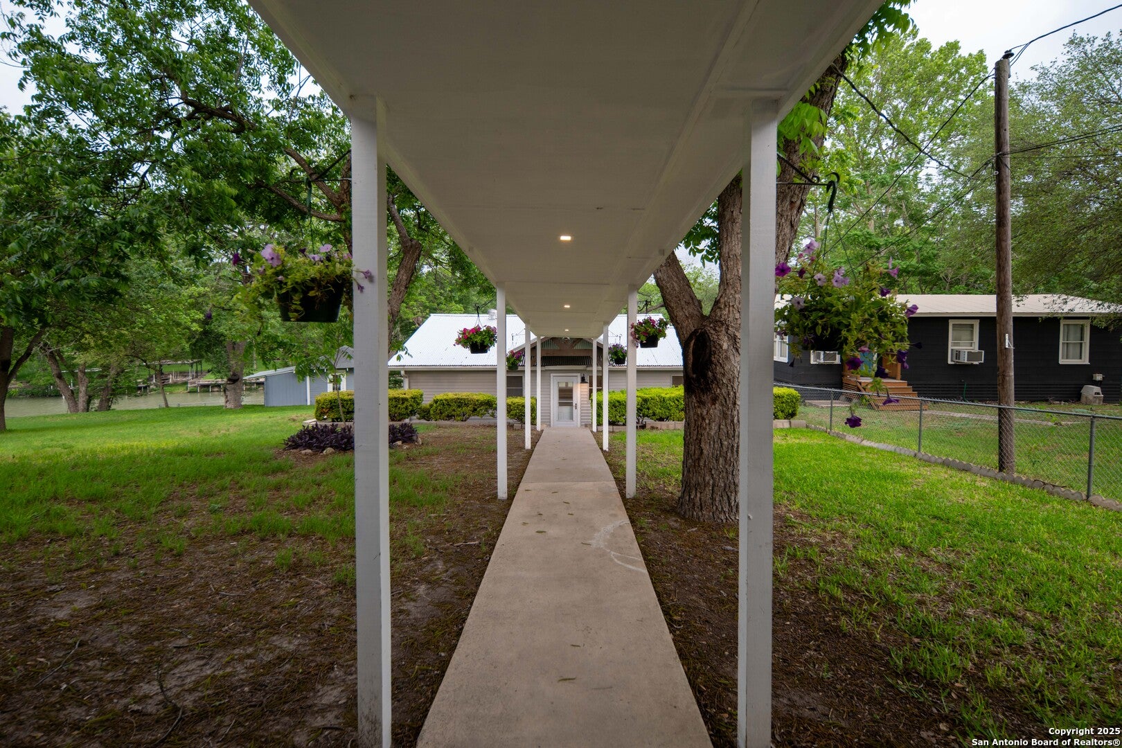 526 Cypress