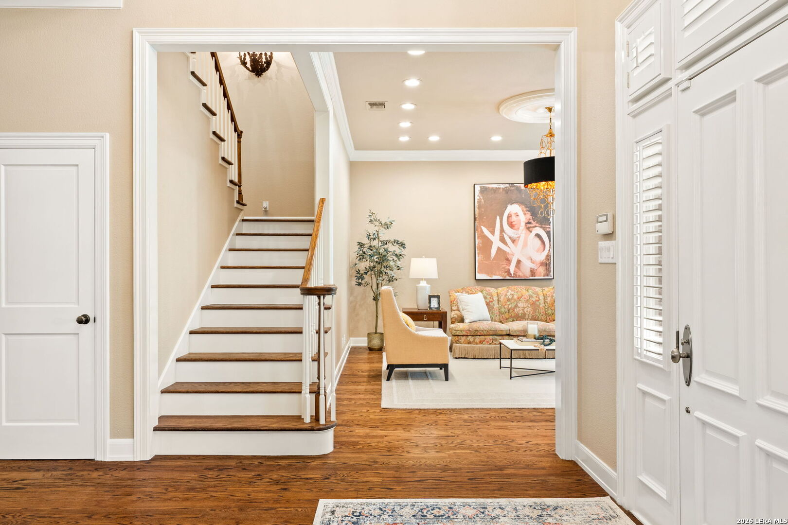 2 CHATSWORTH WAY