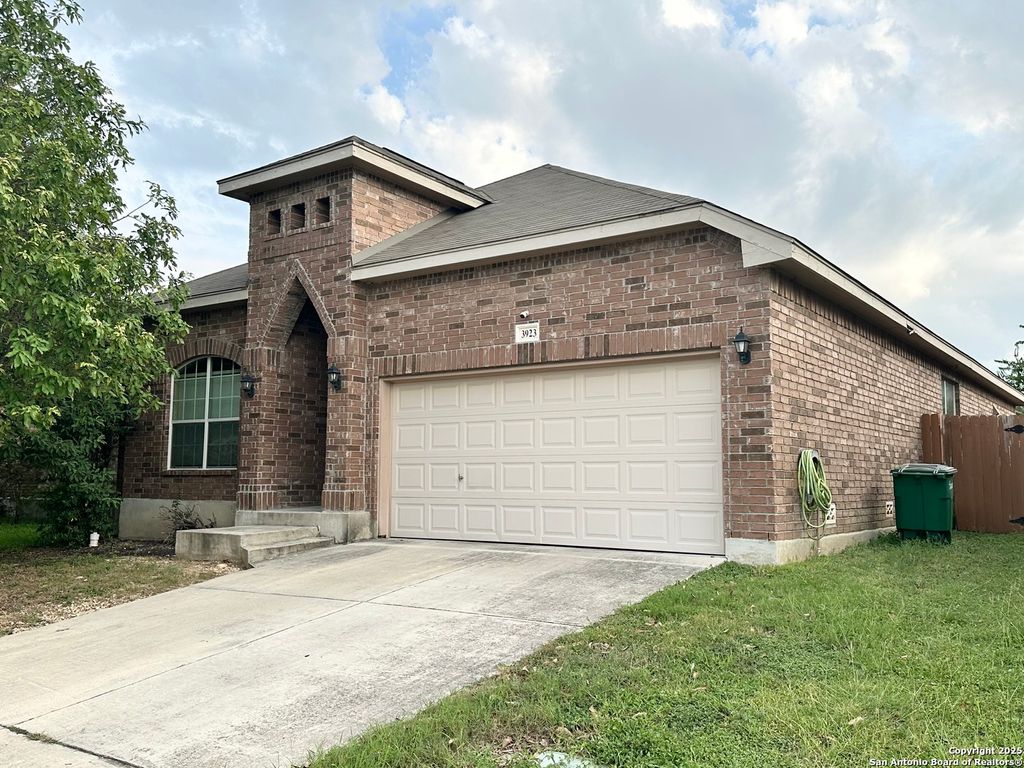Photo of 3923 Grissom, San Antonio, TX 78251 (MLS # 1944514)