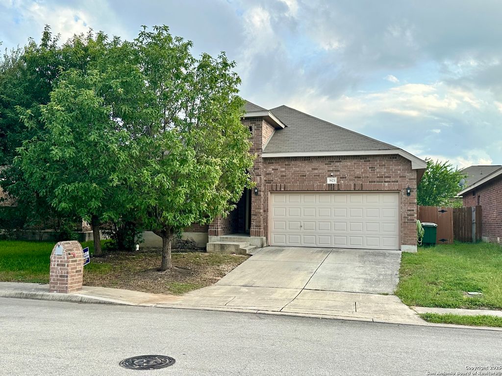 Photo of 3923 Grissom, San Antonio, TX 78251 (MLS # 1944514)