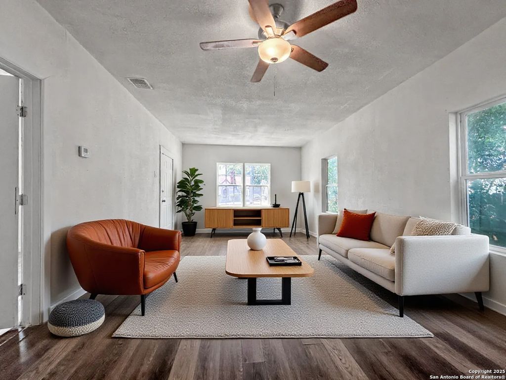 Photo of 2235 E Houston, San Antonio, TX 78202 (MLS # 1897506)