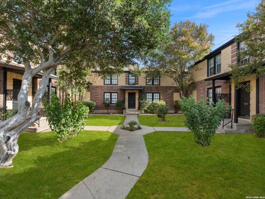 204 E ROSEWOOD AVE, SAN ANTONIO, TX 78212 - Image 35afd3c5acb81c71dcbe4e1cf10064eb/46392791