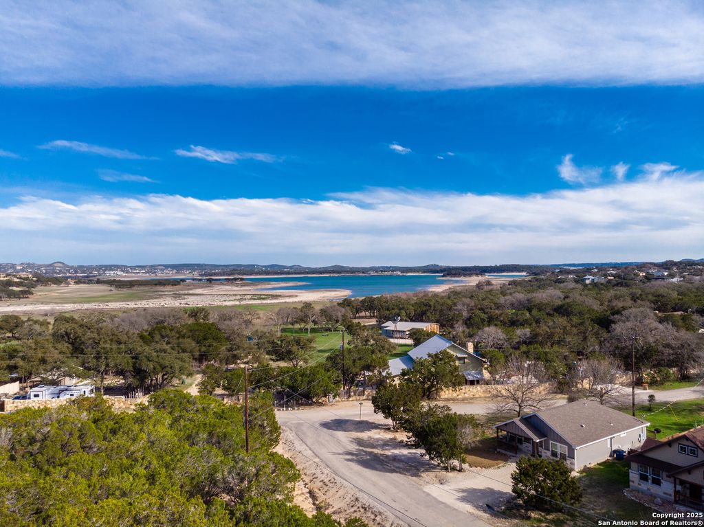 Photo of 136 Woodridge, Canyon Lake, TX 78133 (MLS # 1891979)