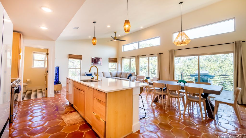 Photo of 136 Woodridge, Canyon Lake, TX 78133 (MLS # 1891979)