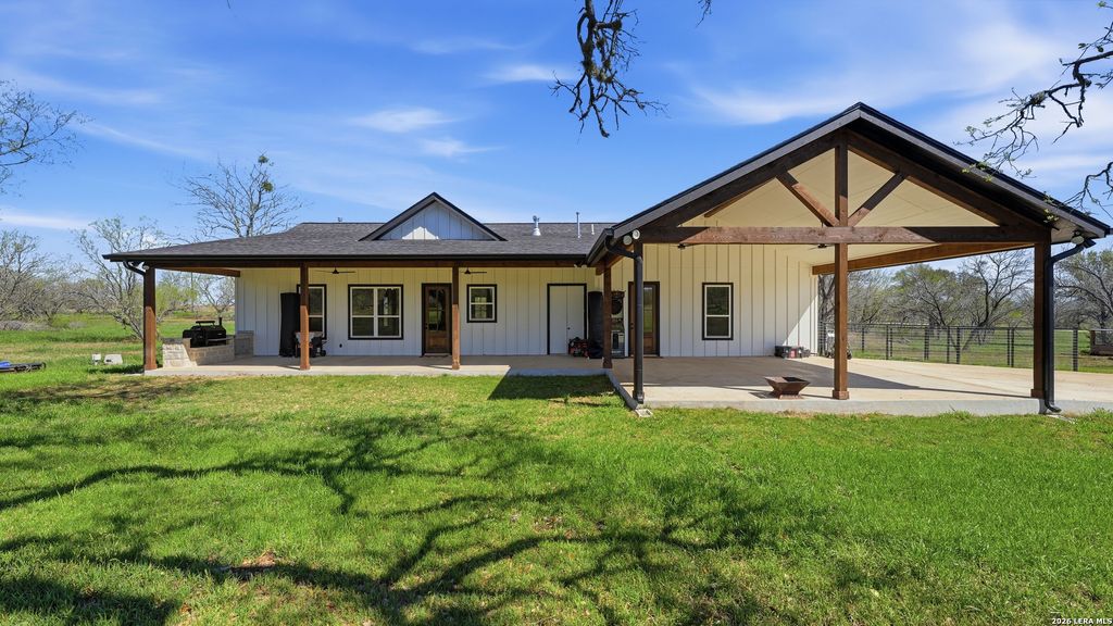 Photo of 1130 Church, Seguin, TX 78155 (MLS # 1950934)