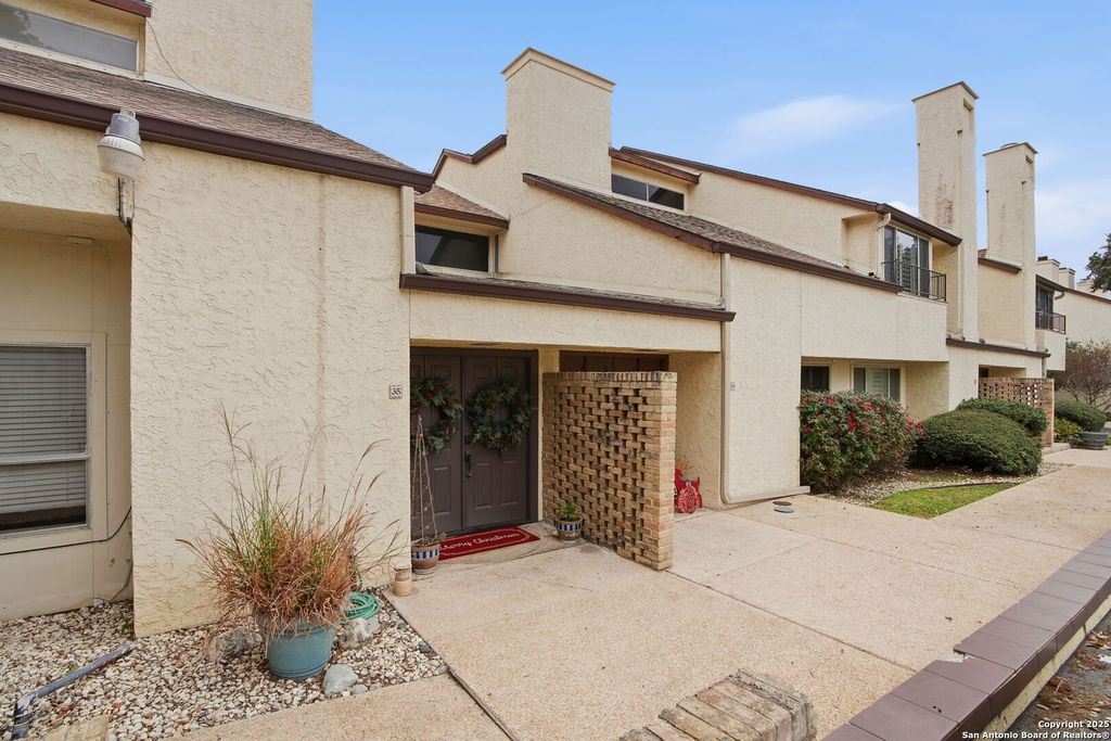 Photo of 7123 Thrush View 35 #35, San Antonio, TX 78209 (MLS # 1929458)