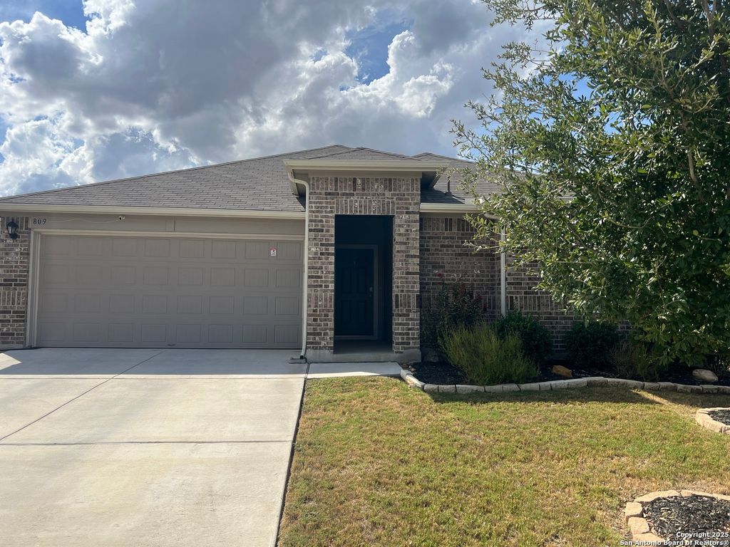 Photo of 809 Margay Loop, Seguin, TX 78155 (MLS # 1913290)