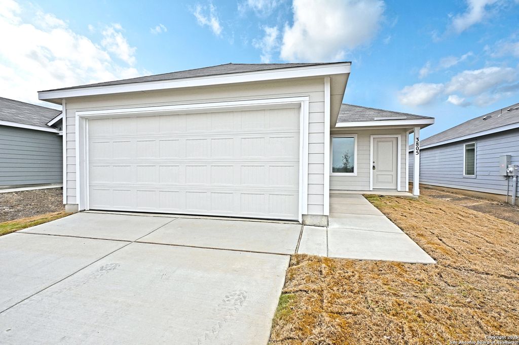 Photo of 3805 Swift Fox, New Braunfels, TX 78132 (MLS # 1926604)